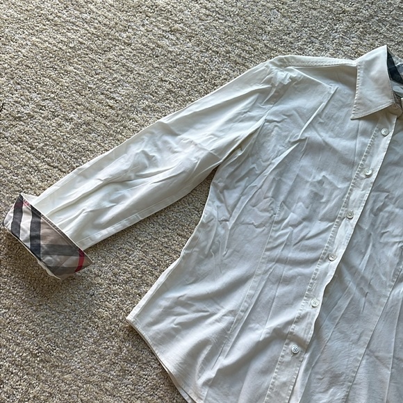 VG+ Burberry London Women’s M White Button Down Collared Top Long Sleeve Shirt - Picture 3 of 12